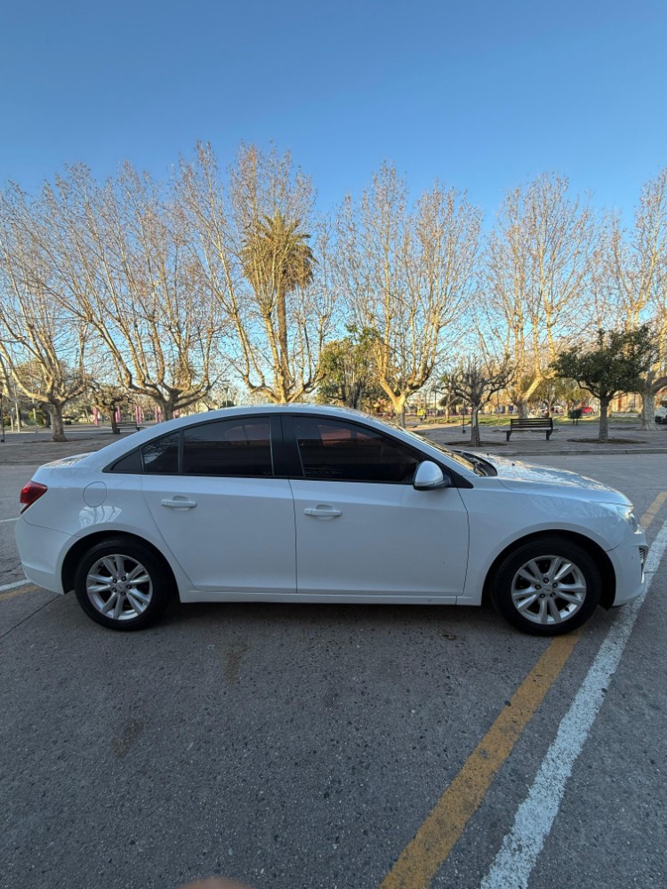 Chevrolet cruze — foto 3